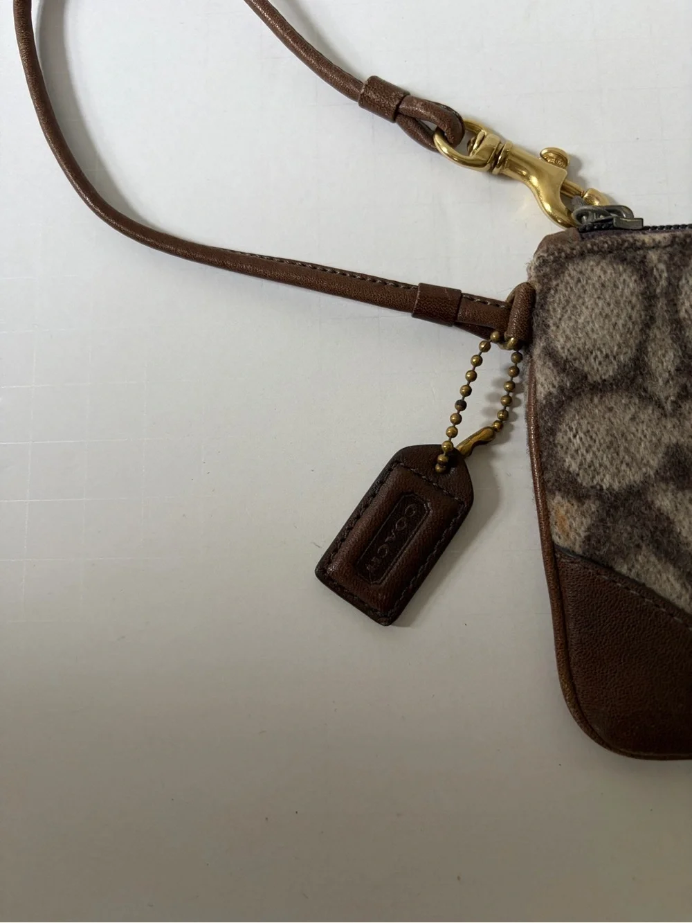 Vintage Coach Signature Wristlet in Brown and Beige Wool Signature Monogram 6